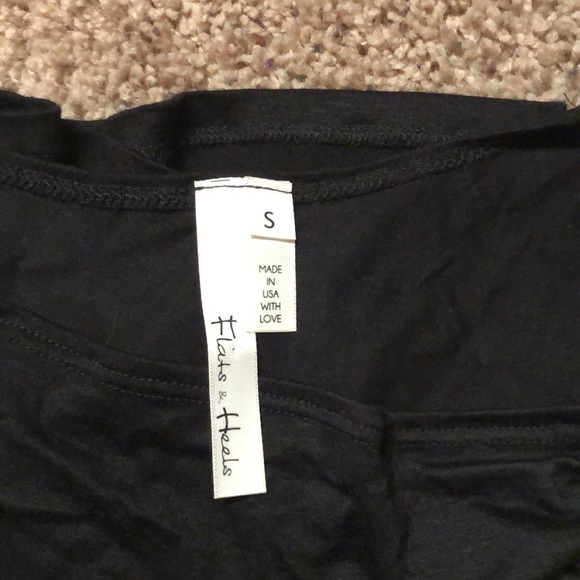 Black and blue blousy short sleeve top - Picture 3 of 4